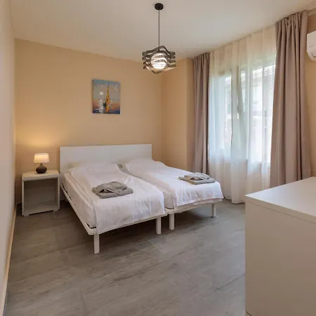 Луксозна вила Coral Luxury Villas Magnolia